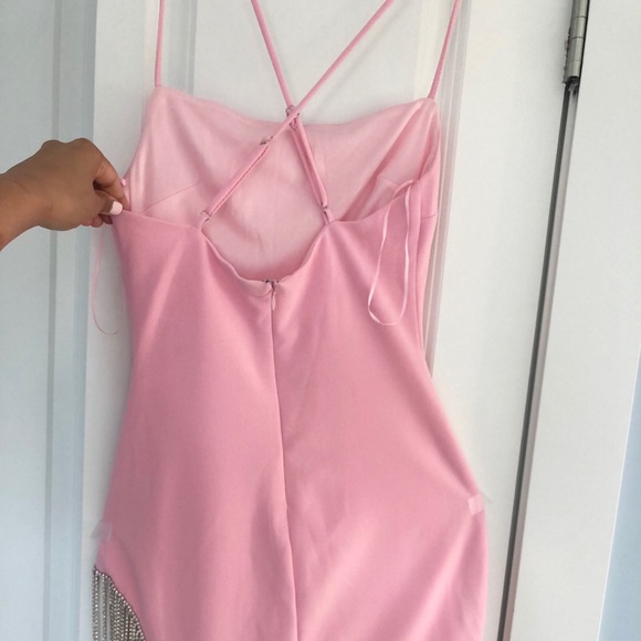 Pink dress with gems on the side 🎀 - Picture 4 of 4